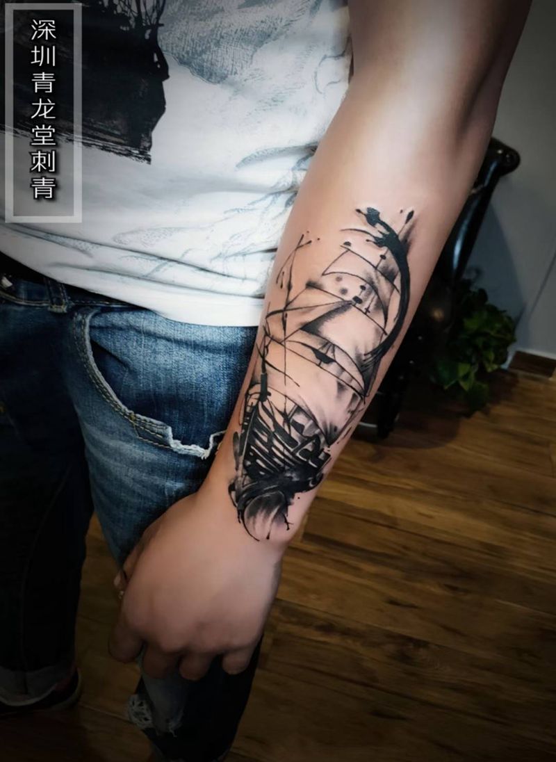 小臂帆船纹身图片_手臂欧美写实纹身图案