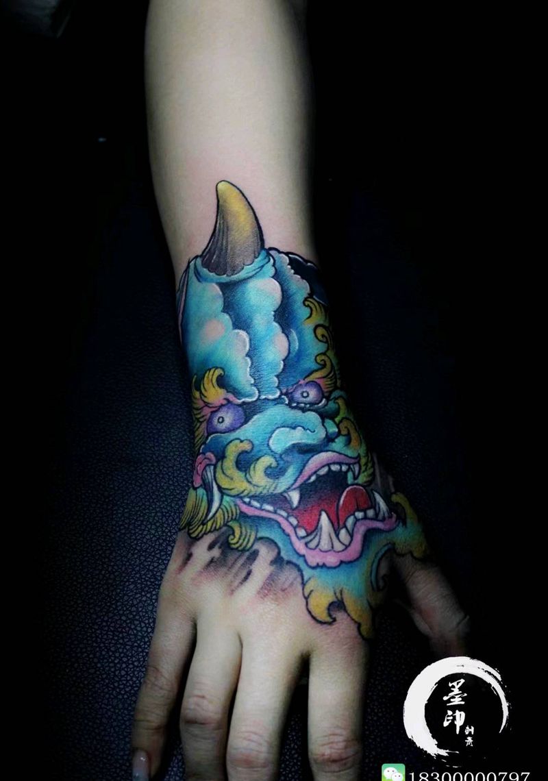 手背遮盖纹身图片_手臂手部新传统遮盖手背遮盖手背修改纹身图案