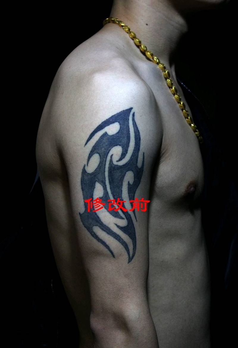 遮盖纹身图片_肩部手臂新传统鲤鱼遮盖旧图修改纹身图案