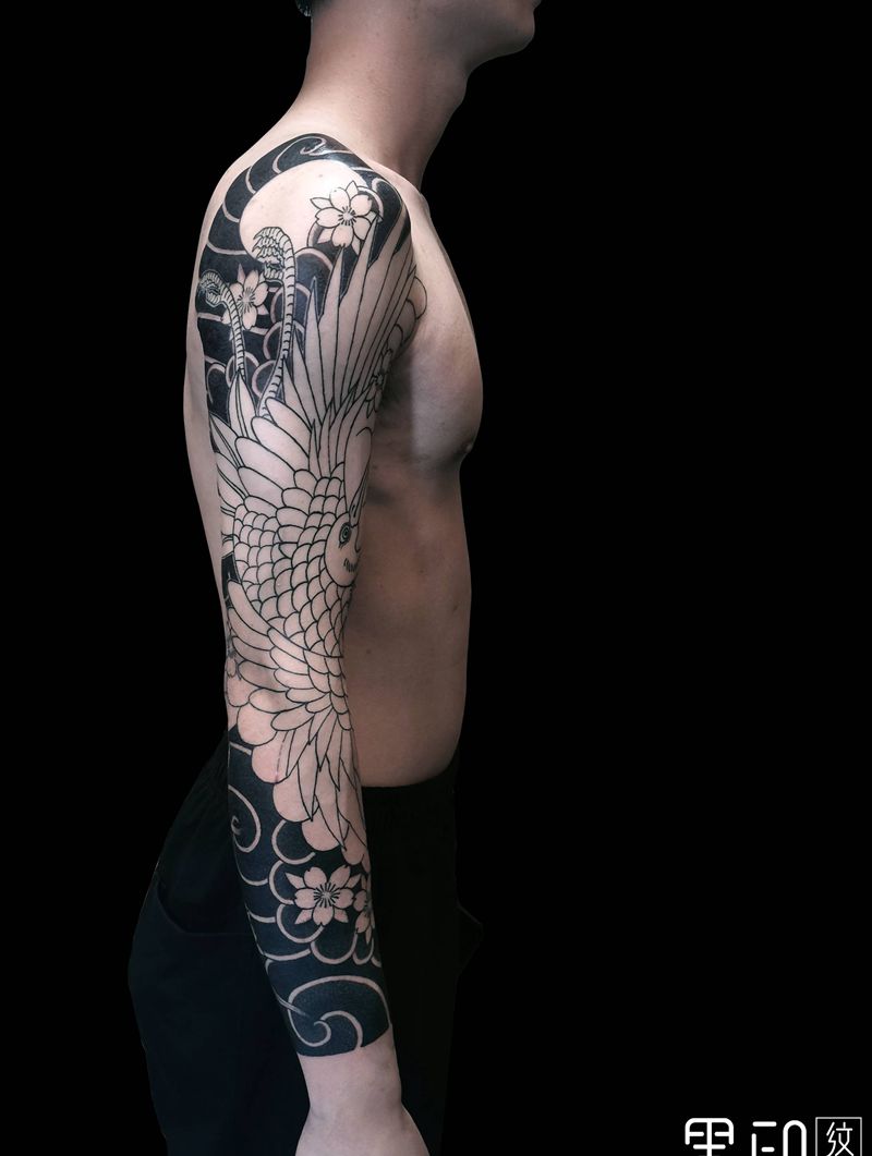 半成品【细节】纹身图片_手臂老传统日式花臂鹤花臂鹤纹身图案