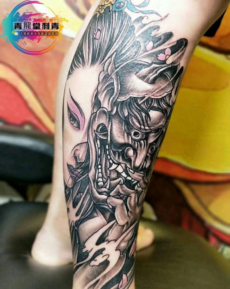 小腿艺妓纹身图片_腿部脚部新传统纹身图案