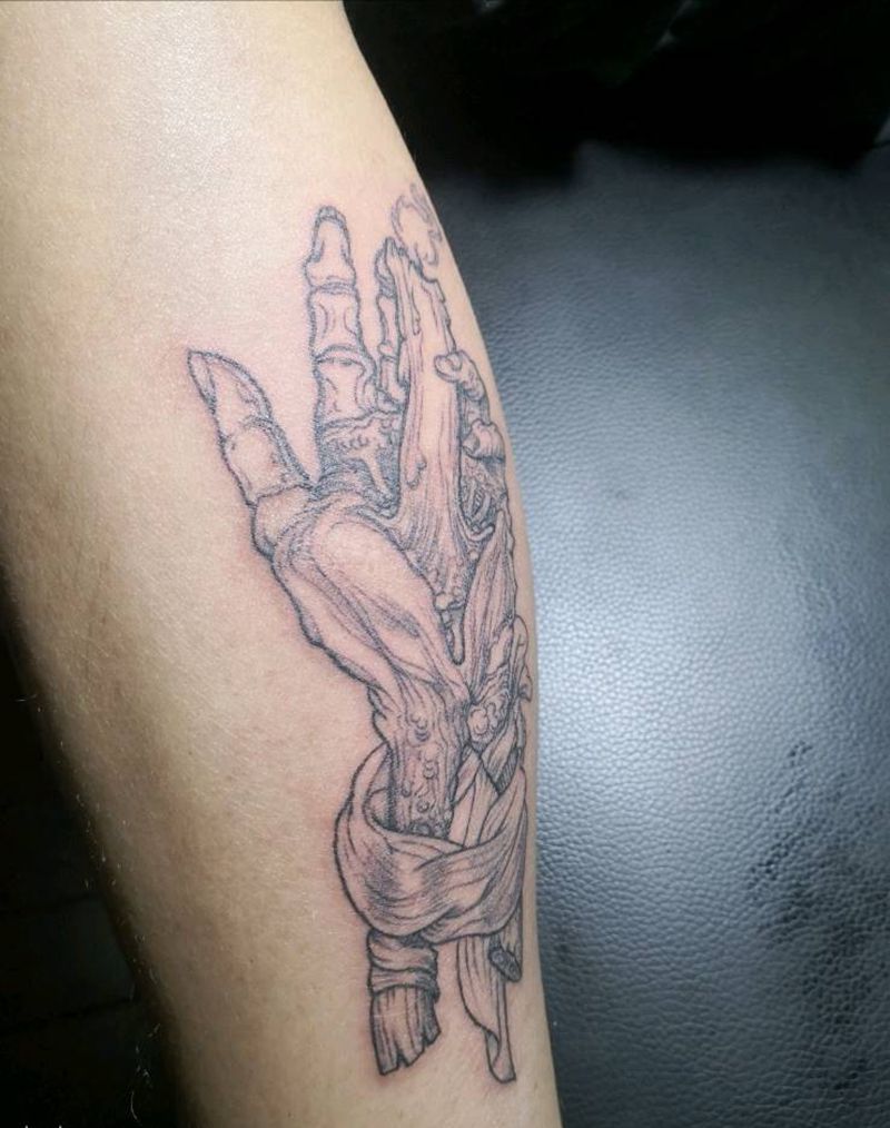 蜡手纹身图片_腿部几何点刺纹身图案