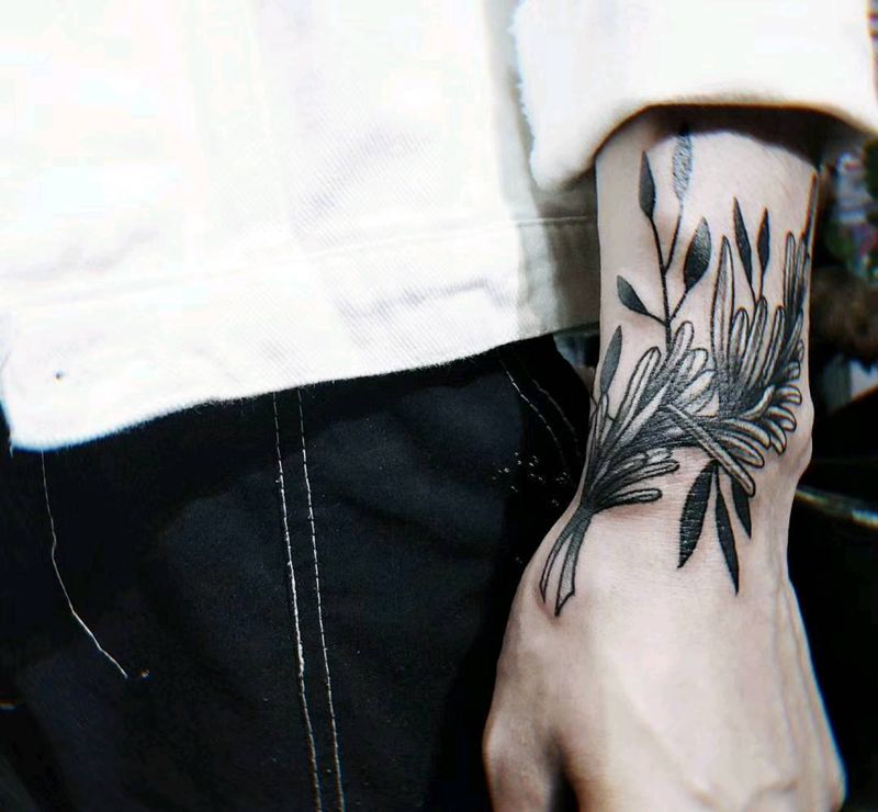 一组纹身图片_手臂手部纹身图案