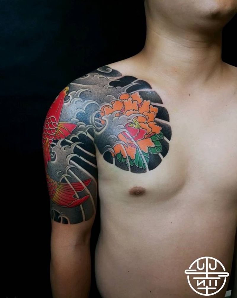 日式半甲纹身图片_手臂肩部新传统老传统鱼日式半甲纹身图案