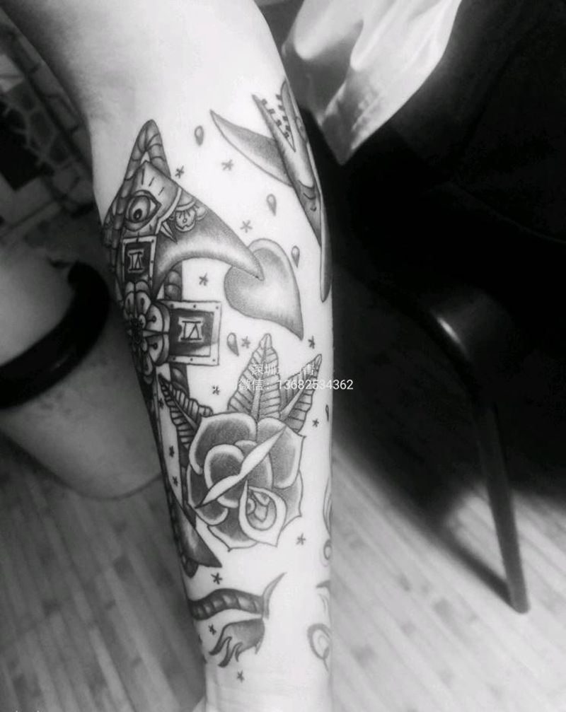 old school 船锚纹身图片_手臂Old School纹身图案