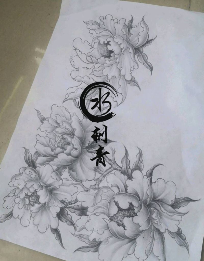 牡丹纹身图片_手臂欧美写实纹身图案