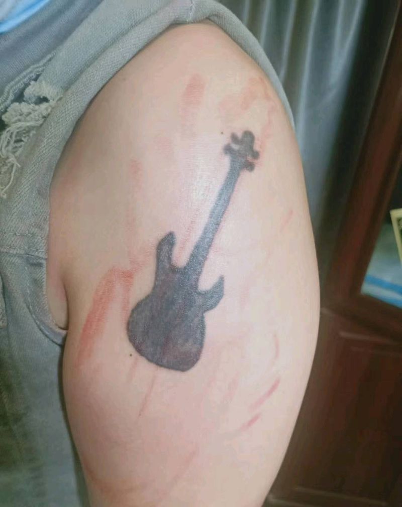 遮盖旧纹身图片_手臂Old School纹身图案