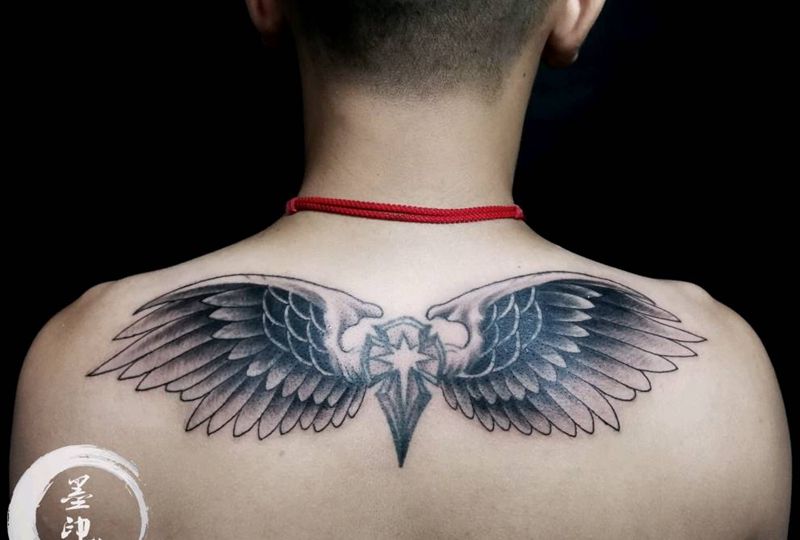翅膀修改纹身图片