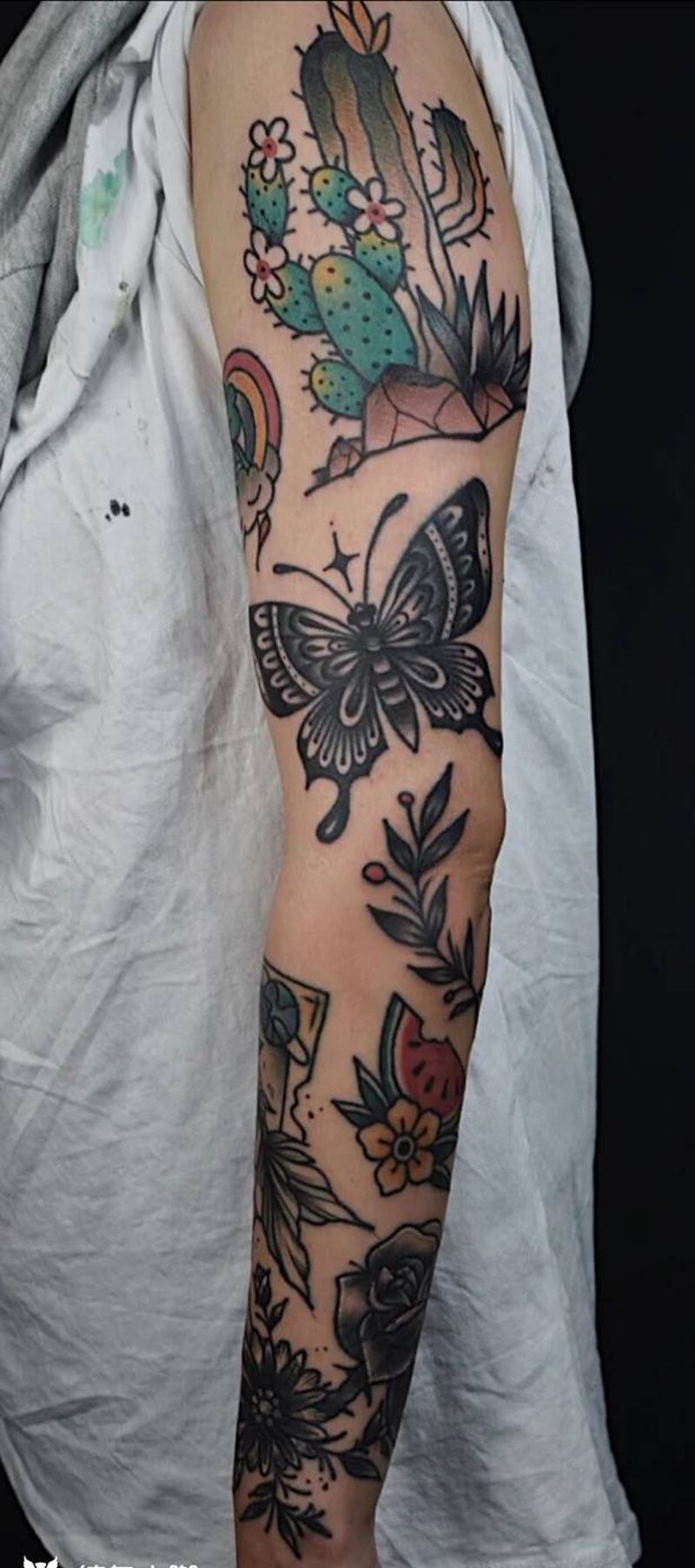 拼花臂纹身图片_手臂New School纹身图案