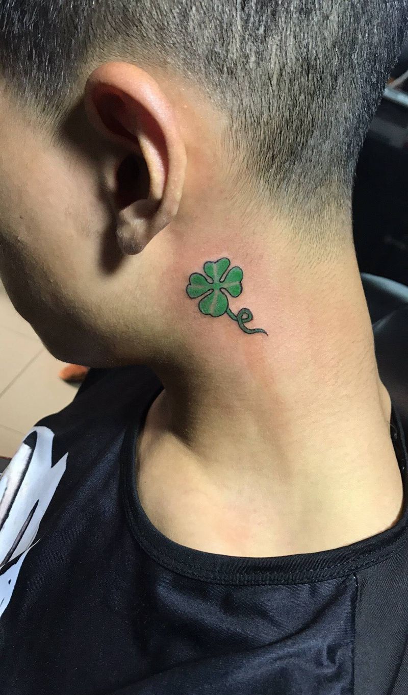 四叶草纹身图片