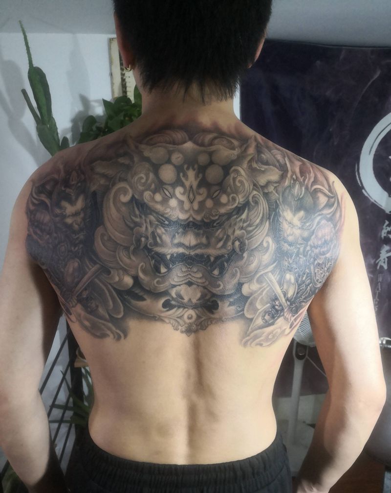 唐狮猴子纹身图片_背部新传统纹身图案