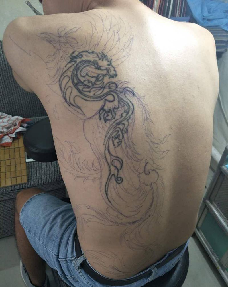 遮盖龙图腾未完成纹身图片