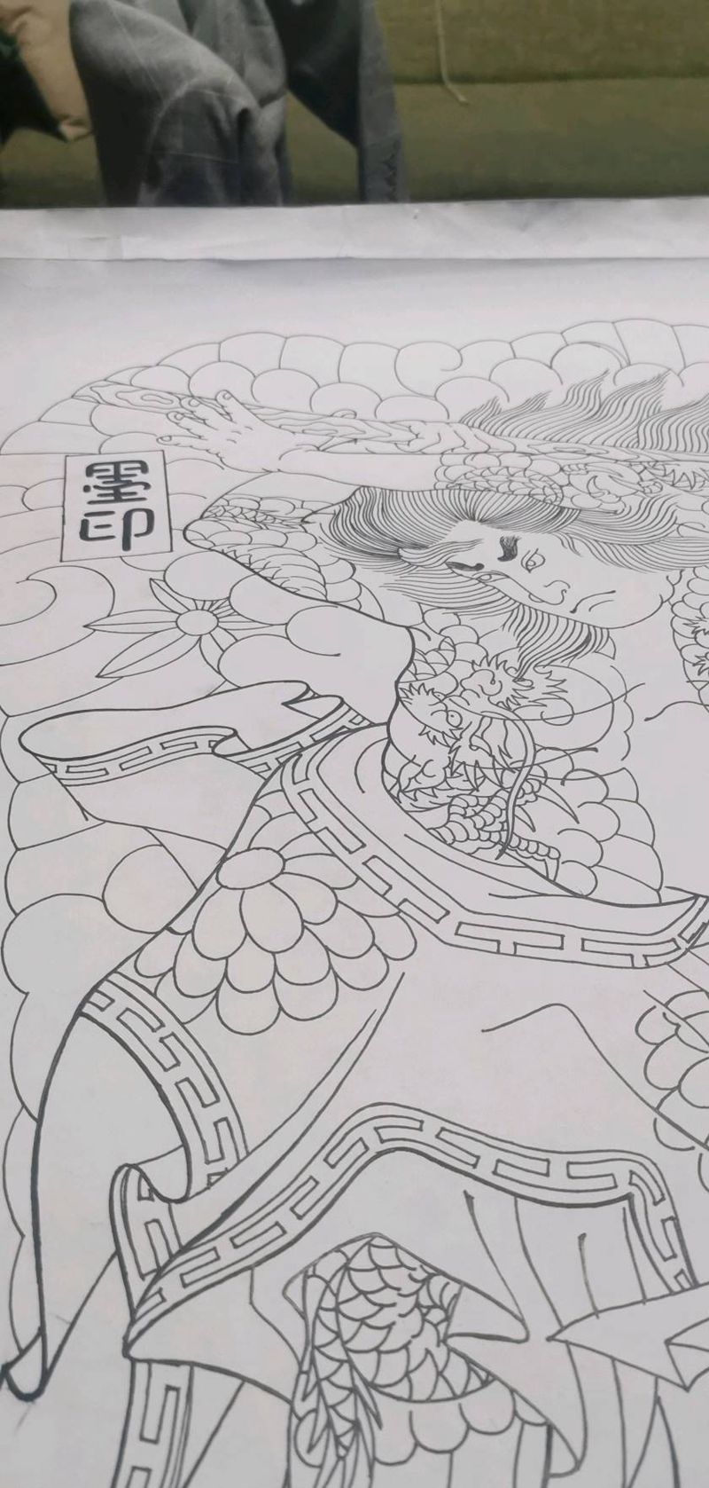 日式满背 设计稿纹身图片_背部腿部老传统九纹龙史进日式满背纹身图案