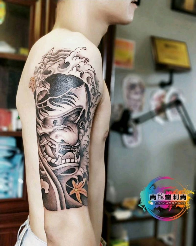 大臂般若纹身图片_臀部新传统纹身图案