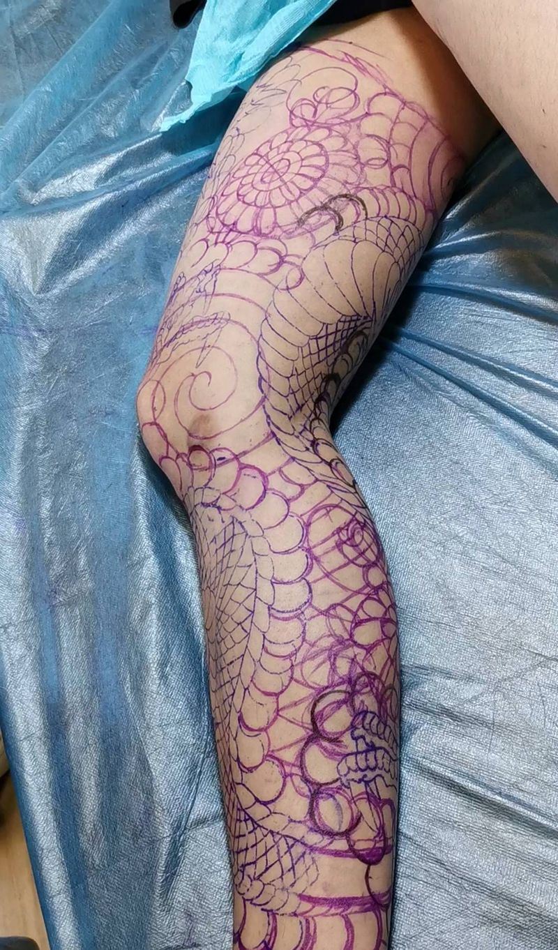 包腿龙设计纹身图片_腿部老传统新传统包腿龙花腿纹身图案