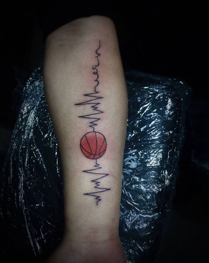 心电图纹身图片_手部纹身图案