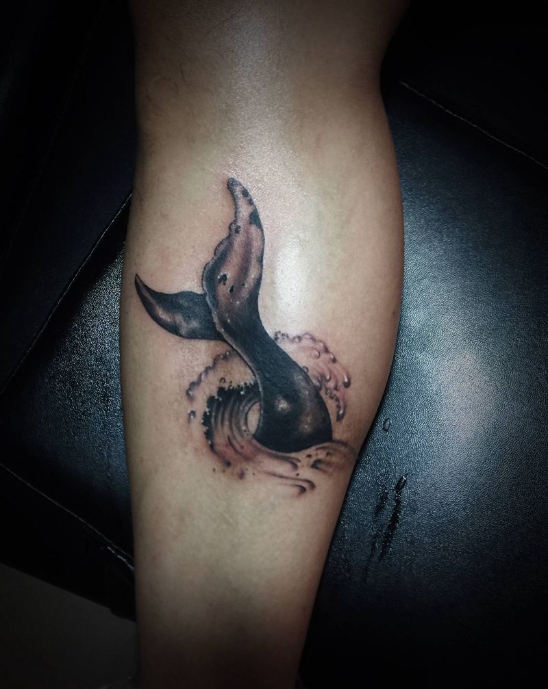 遮盖烫伤疤痕纹身图片_腿部纹身图案