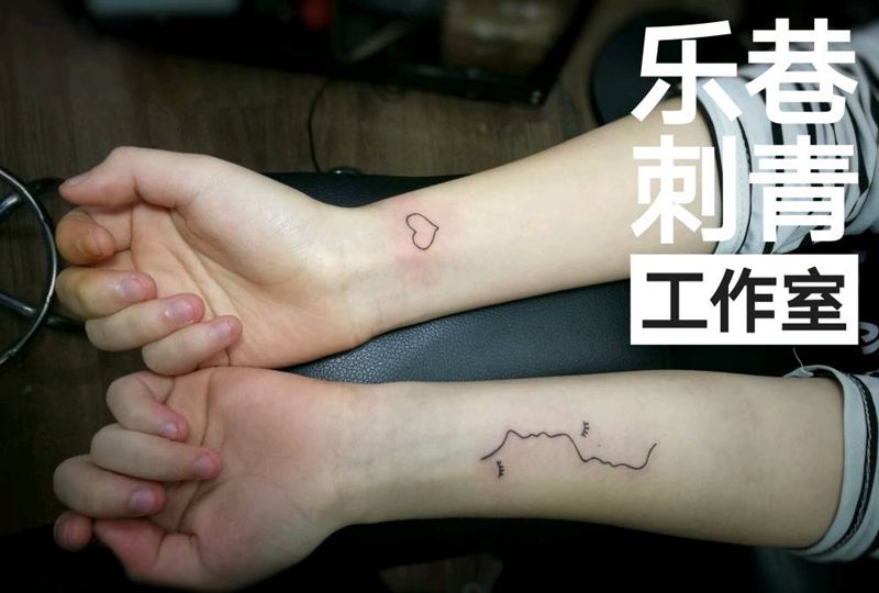 有故事的女孩纹身图片