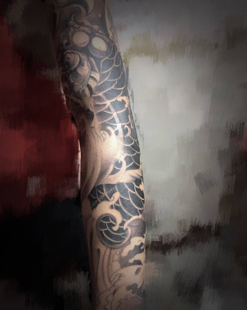 鲤鱼纹身图片_手臂新传统纹身图案