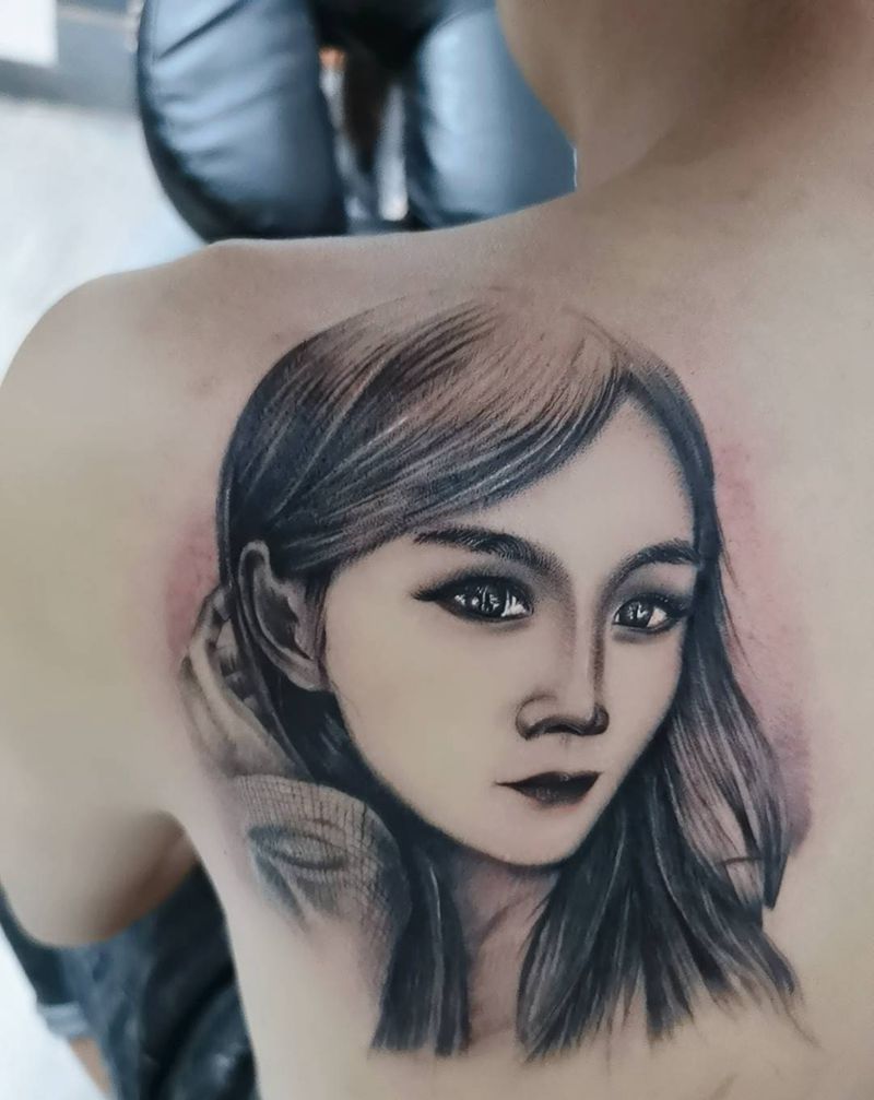 肖像纹身图片_背部欧美写实纹身图案