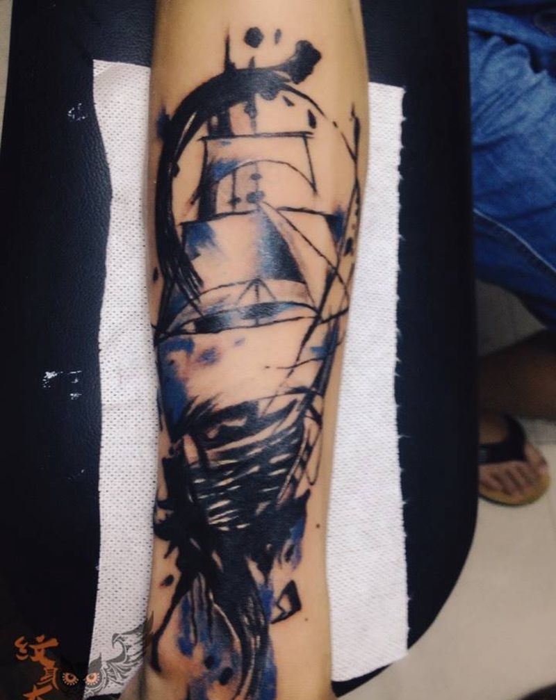 泼墨帆船-遮盖纹身图片