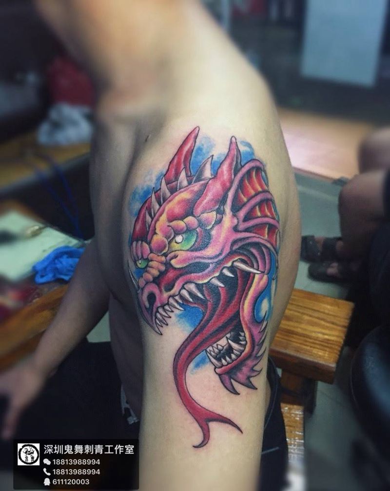西方龙头纹身图片