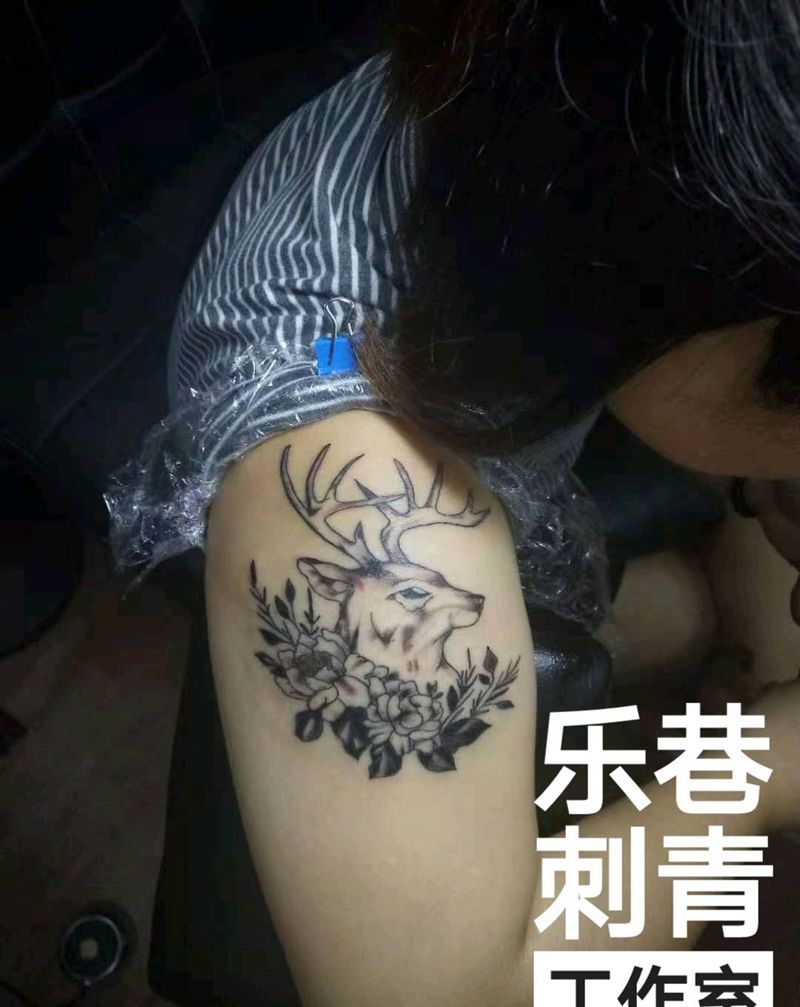 麋鹿纹身图片