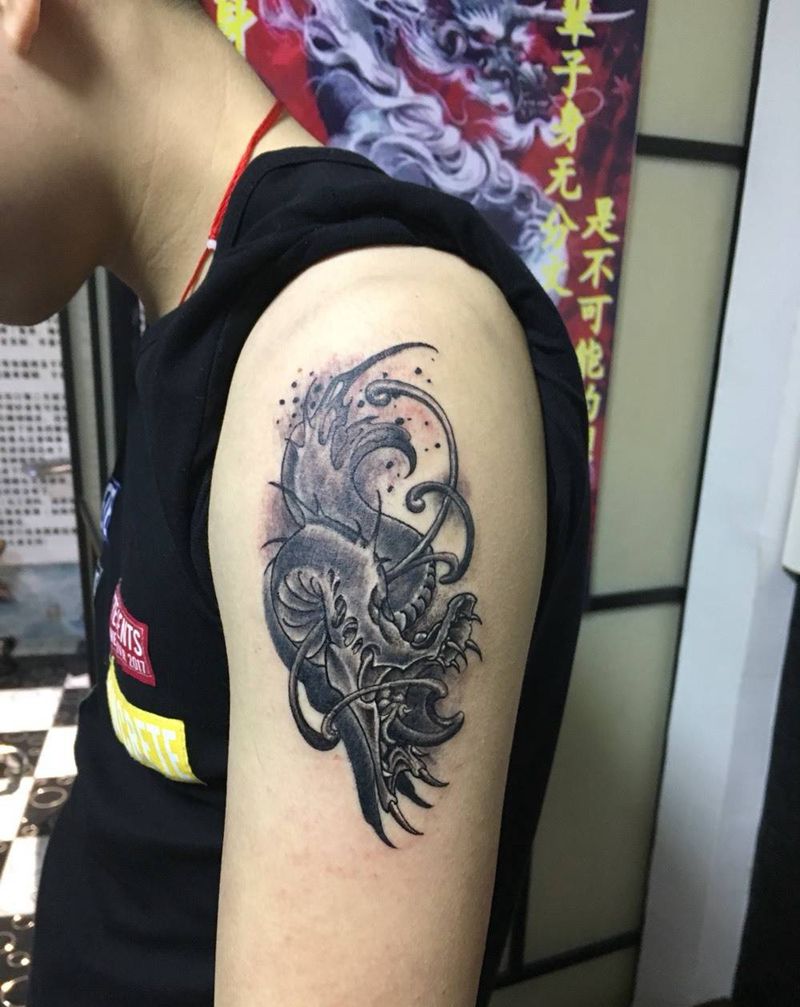 小虫纹身图片_手臂新传统纹身图案