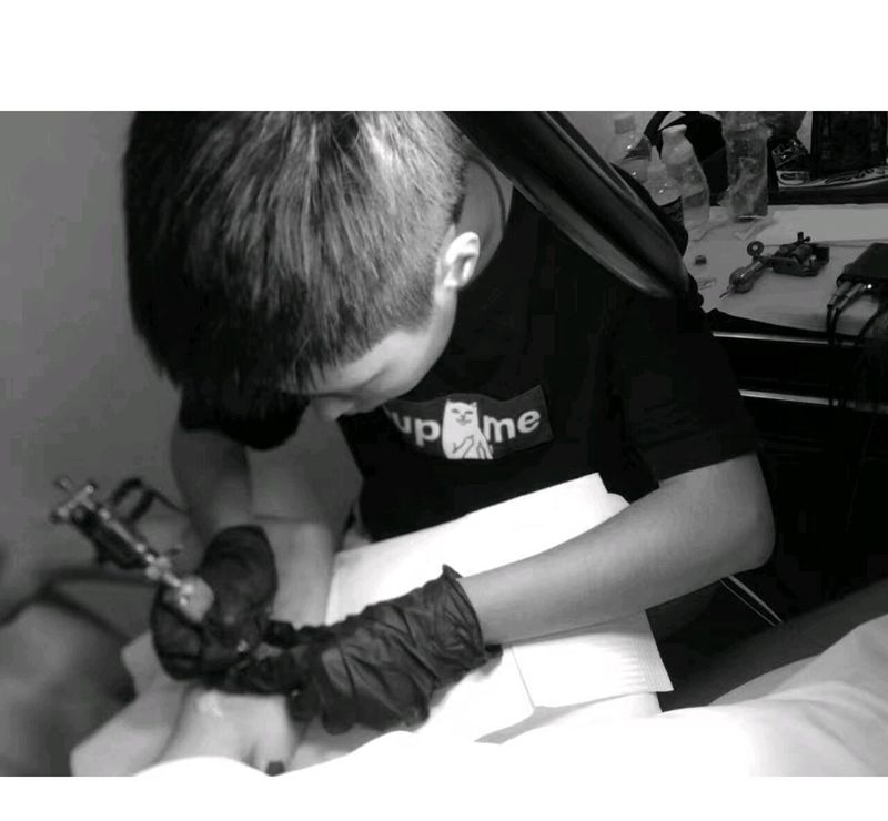 工作照纹身图片