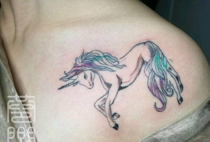 独角兽纹身图片