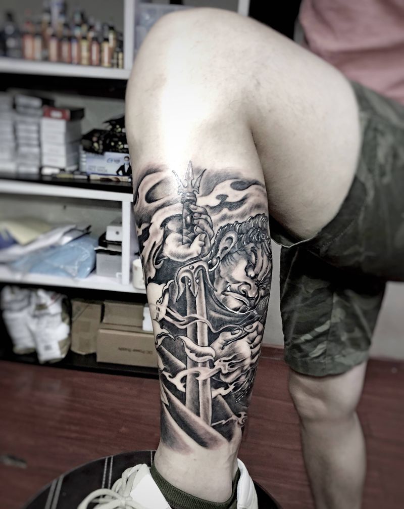 不动明王纹身图片_腿部新传统纹身图案