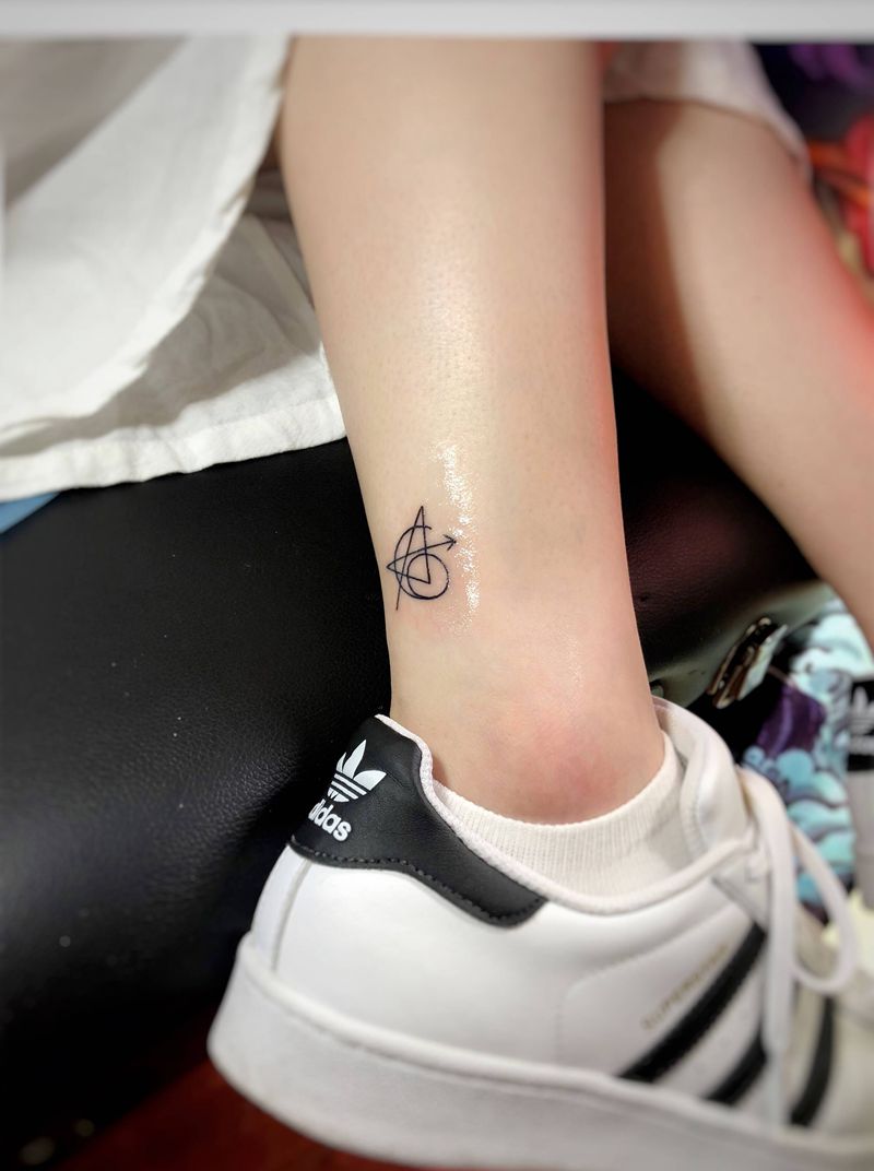 复联纹身图片_脚部图腾几何纹身图案