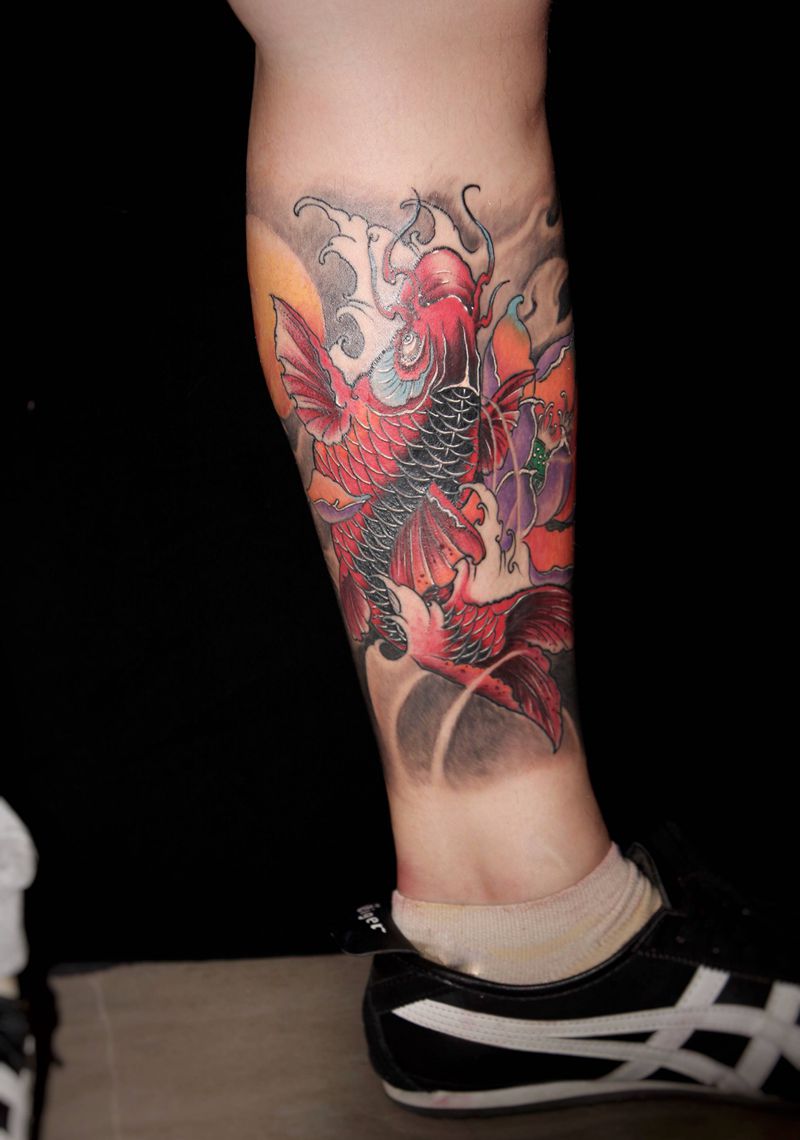 包小腿纹身图片_腿部新传统鱼 不动明王纹身图案