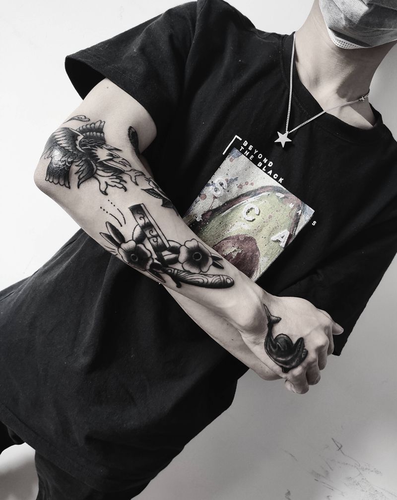 School纹身图片_手臂Old School纹身图案