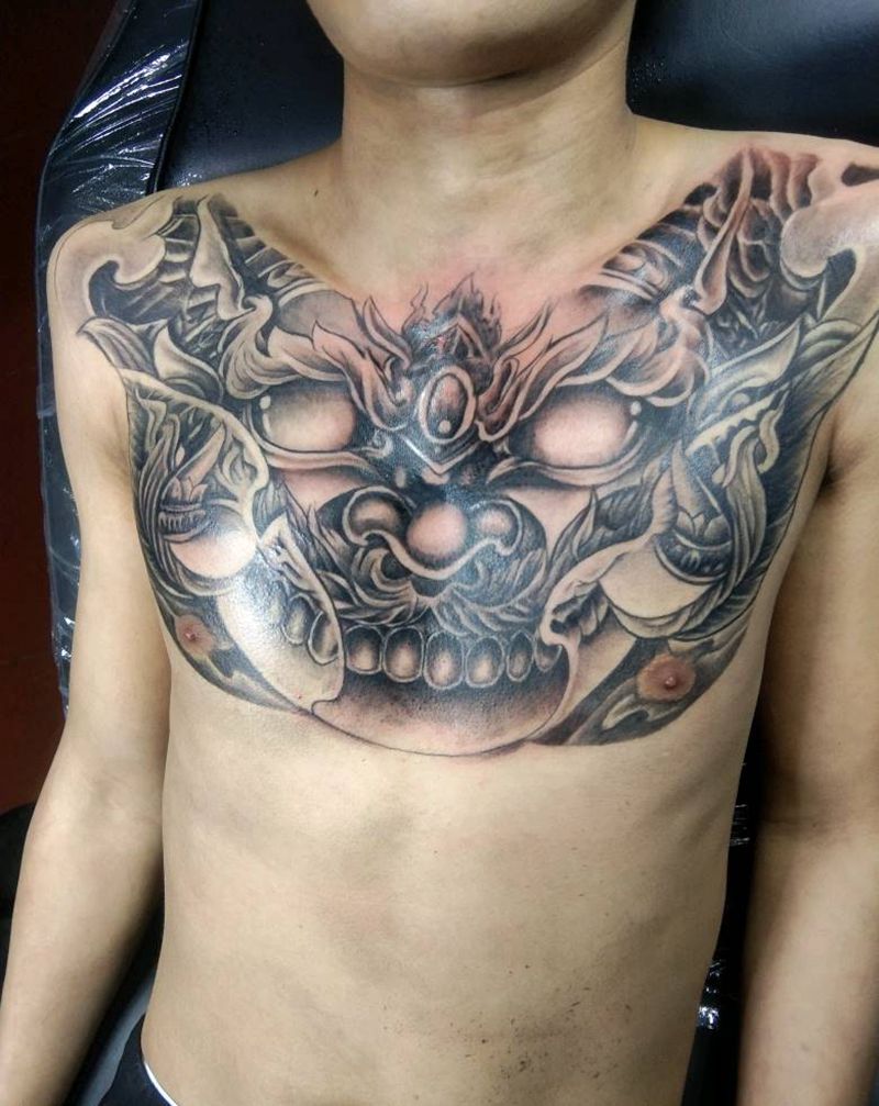 花胸纹身图片_胸部纹身图案