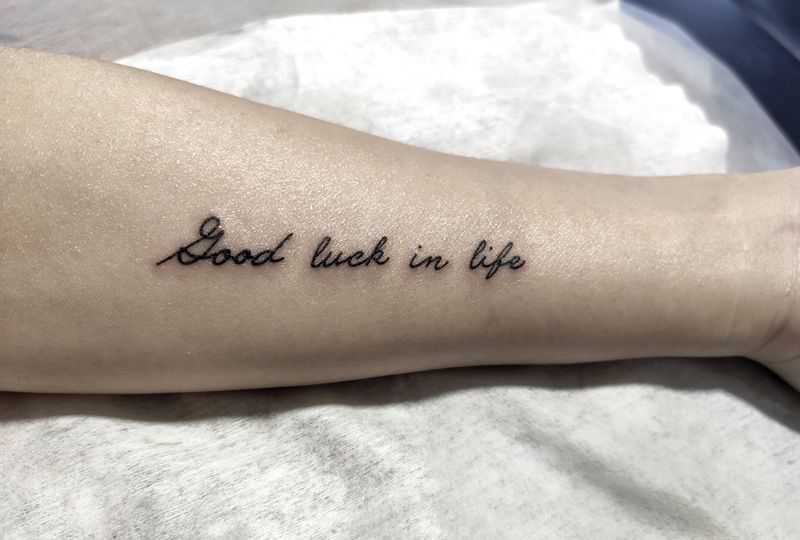 英文纹身图片_手臂花体字纹身图案