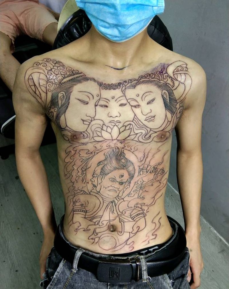 花胸纹身图片_腹部纹身图案