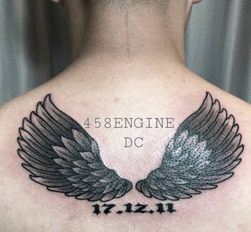 翅膀纹身图片