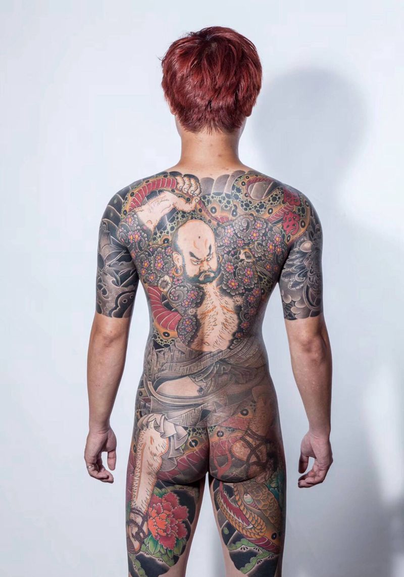 传统满背花和尚鲁智深纹身图片