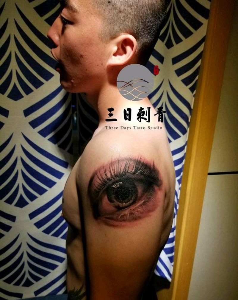 眼睛纹身图片