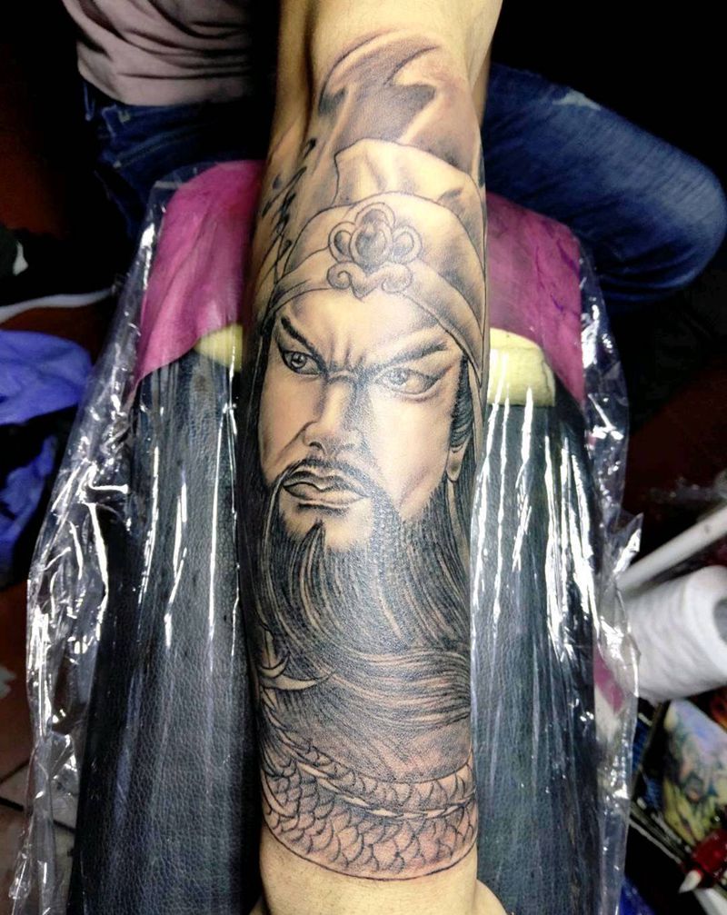 关公包小手纹身图片