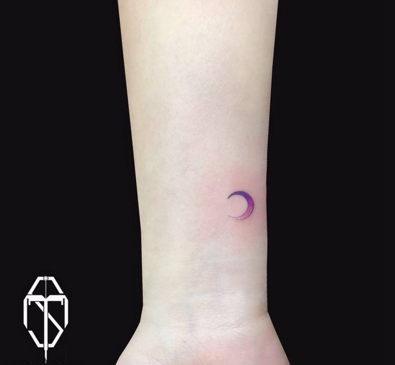 海底月是天上月纹身图片