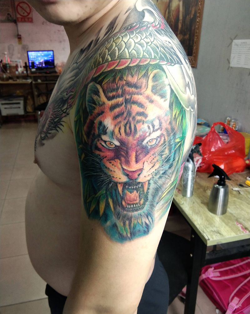 写实老虎纹身图片_手臂纹身图案