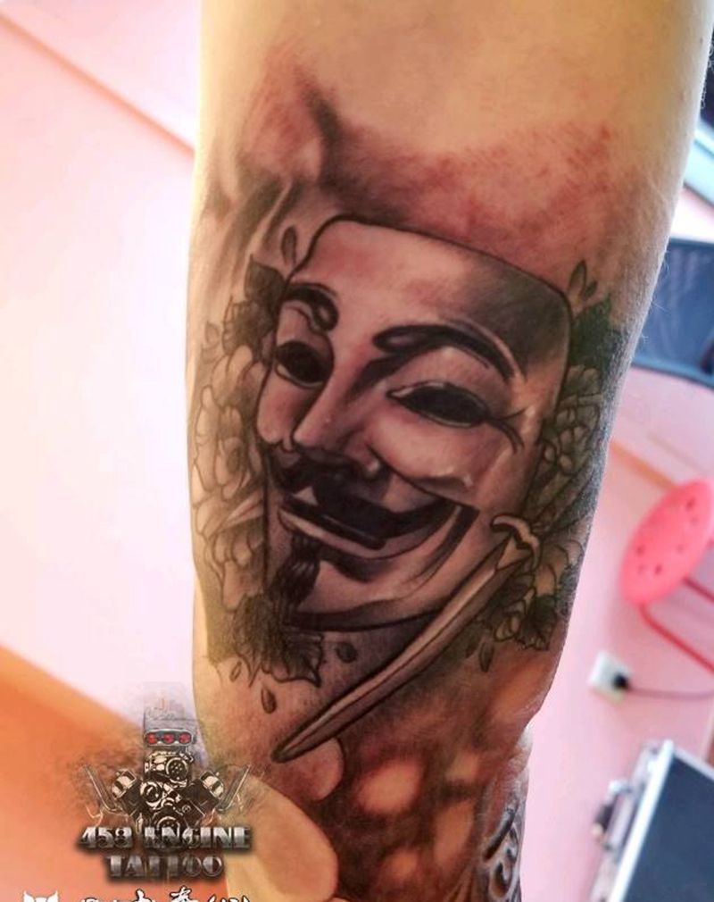 V？字仇杀队纹身图片