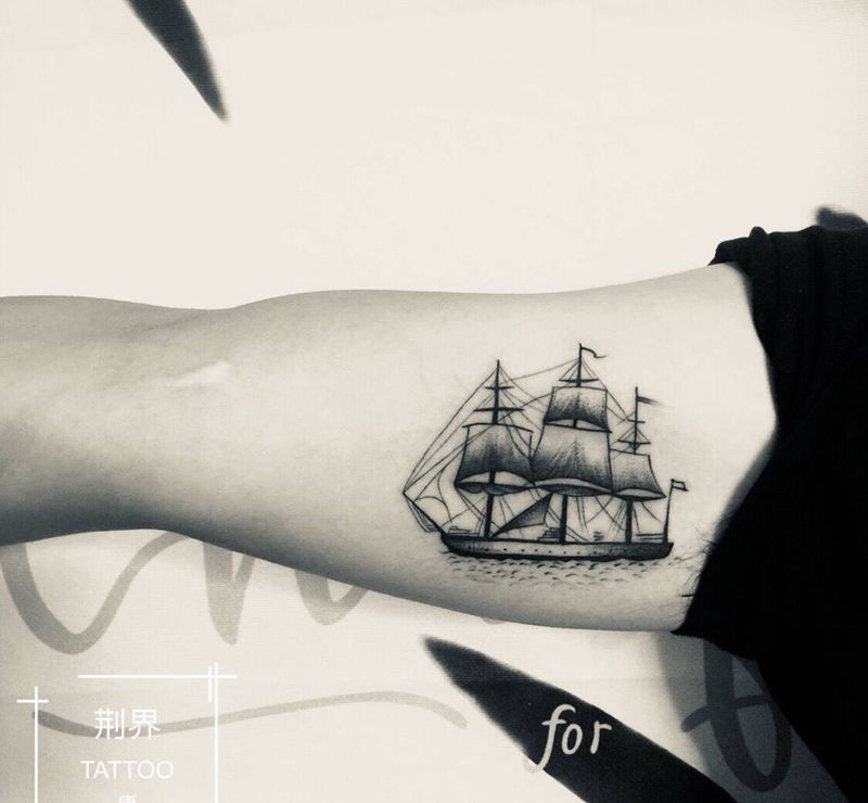 帆船纹身图片