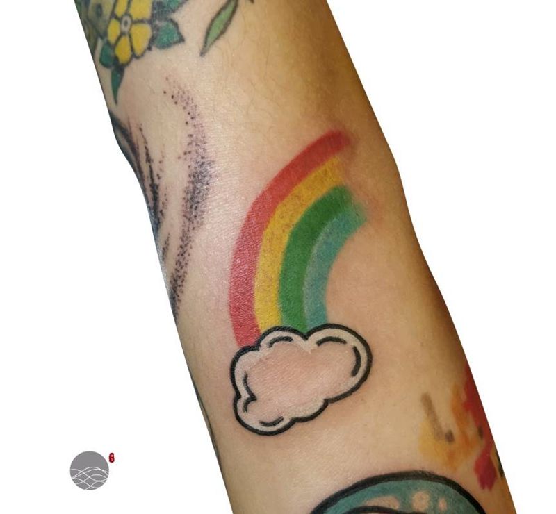 云 彩虹纹身图片