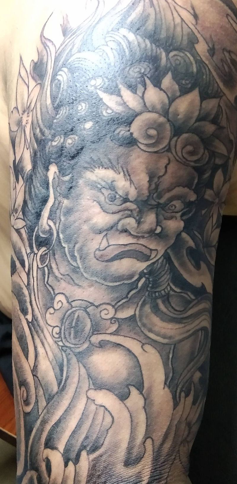 不动明王纹身图片_手臂纹身图案