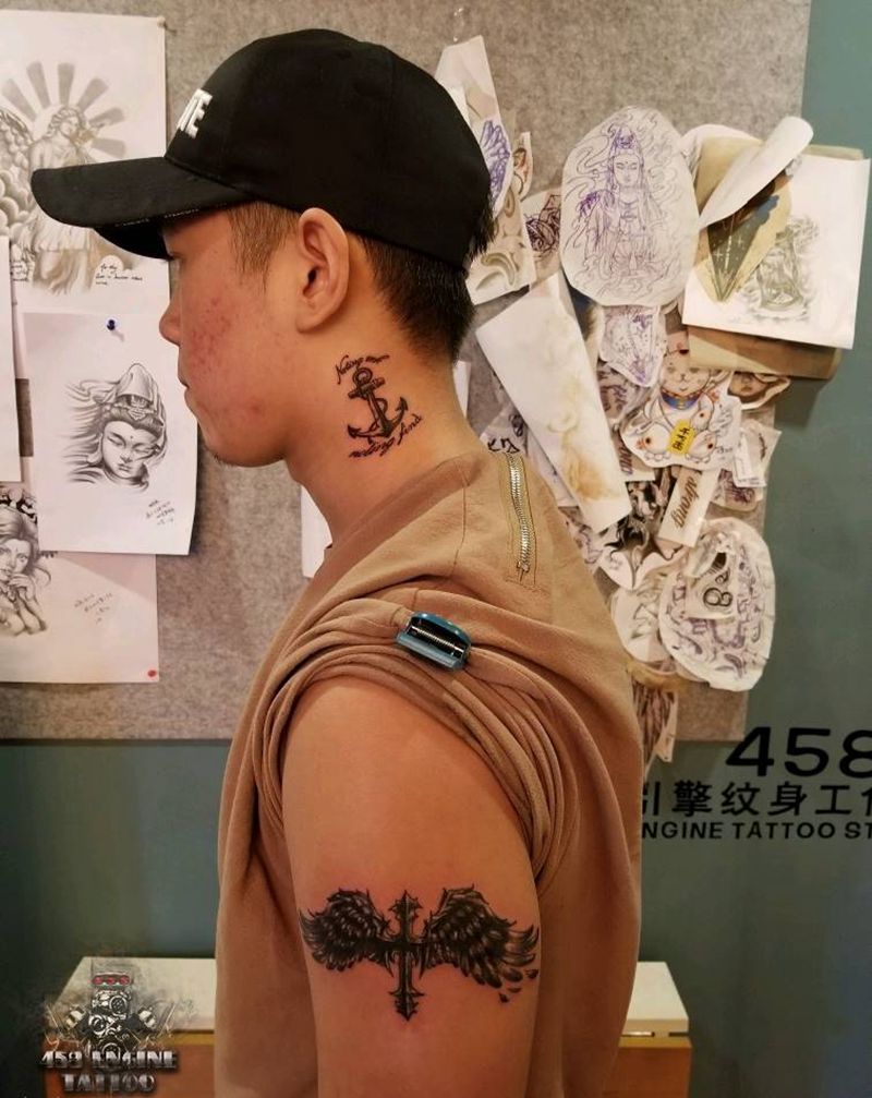 脖子胳膊小欧美纹身图片