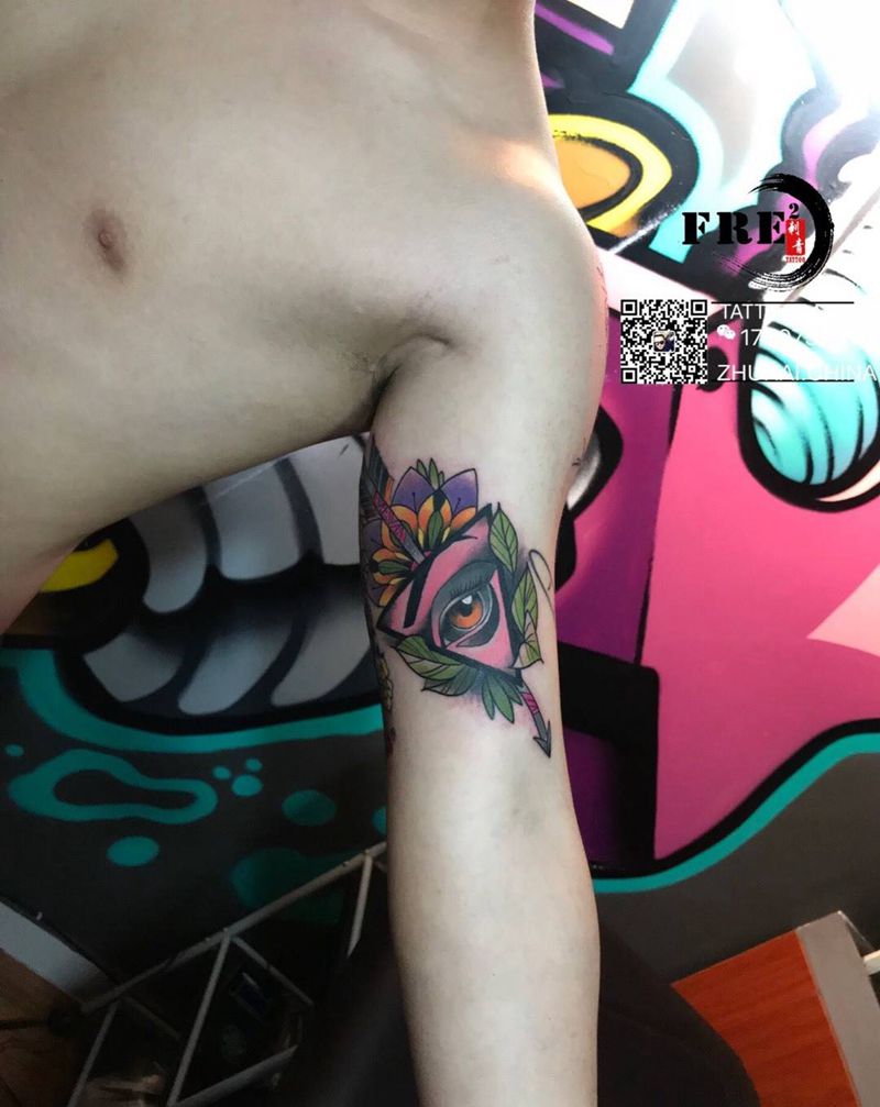 上帝之眼纹身图片