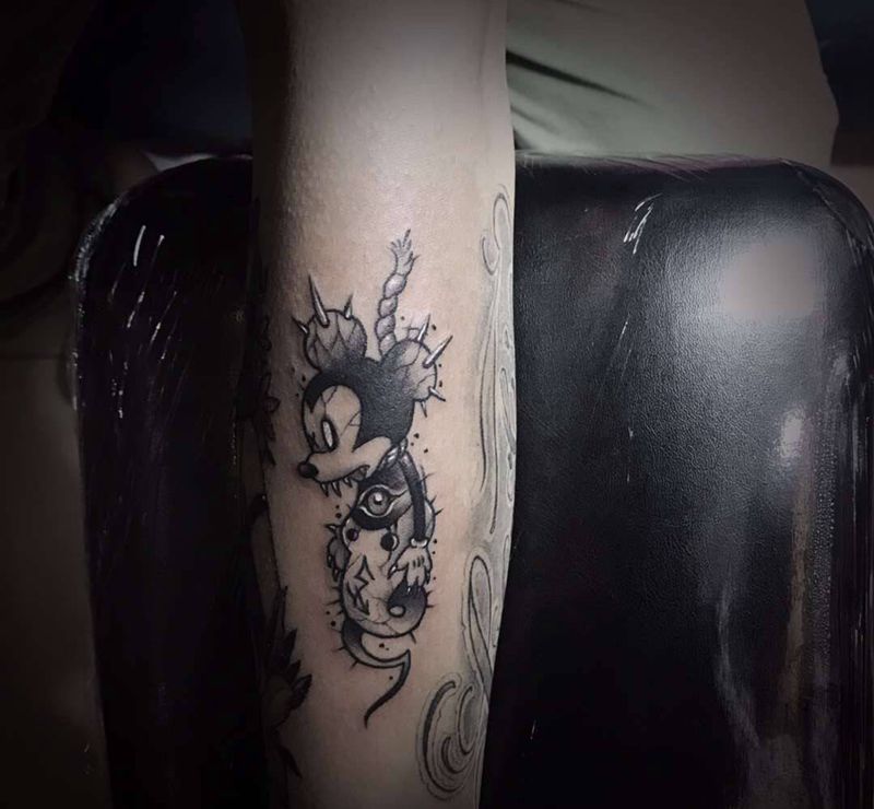 米奇纹身图片_米奇米老鼠纹身图案